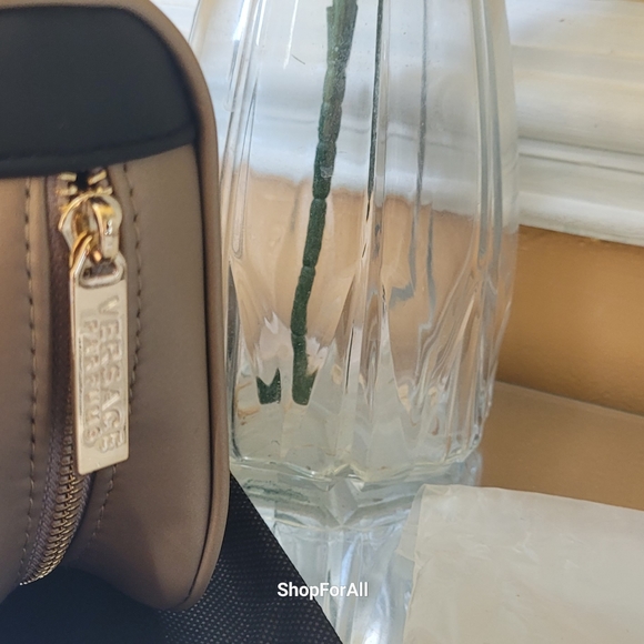 Versace - Picture 10 of 12